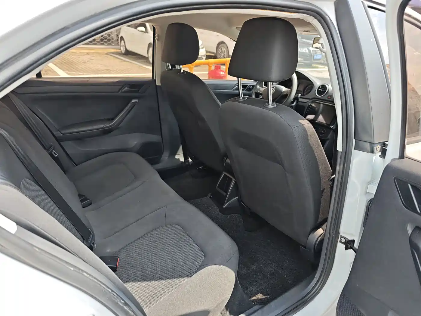 Volkswagen Jetta 2019 Dream Edition 1.5L Auto Fashion фото 12