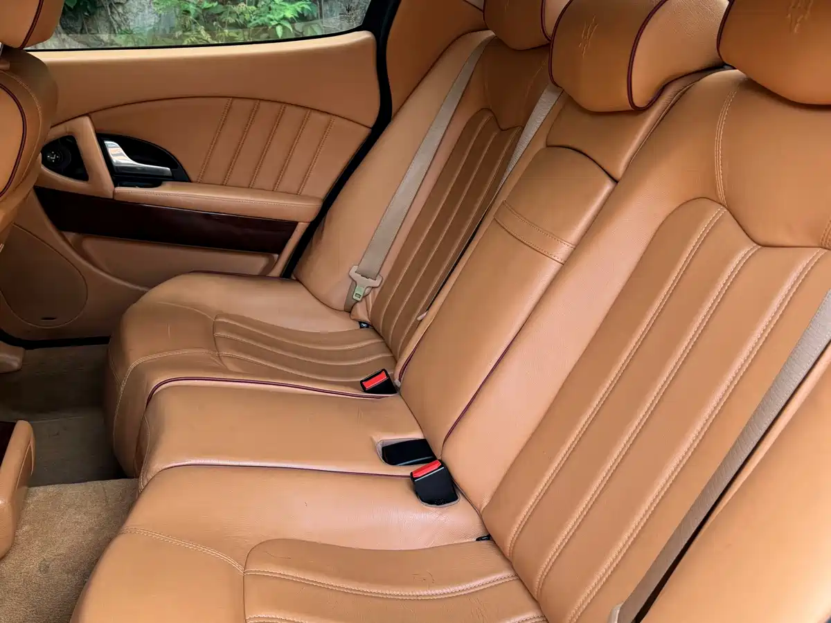 Photo 16 - Maserati Quattroporte