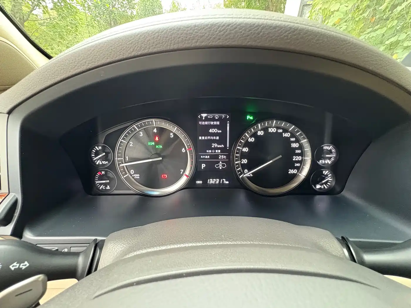 Lexus LX 2016 570 Luxury Premium Edition фото 14