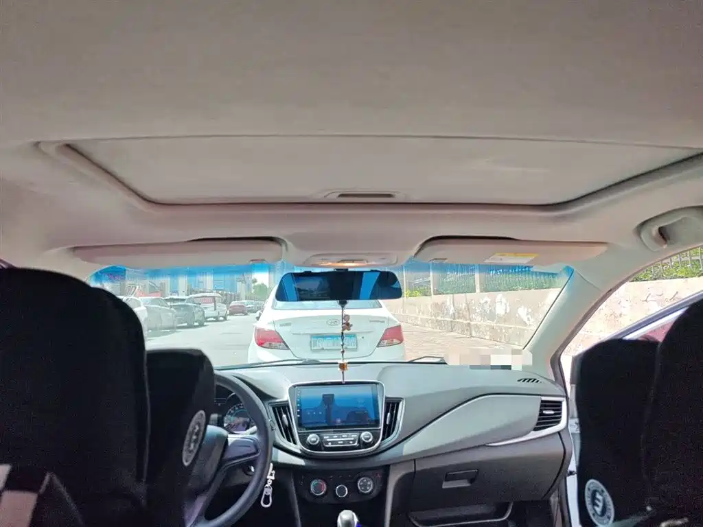 Chevrolet Cavalier 2018 320 Auto Enjoy Sunroof Edition фото 9