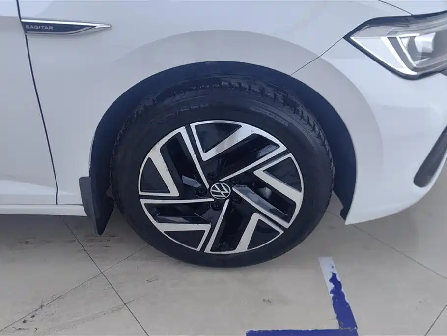 Volkswagen Sagitar 2023 300TSI DSG Surpassing Edition фото 6