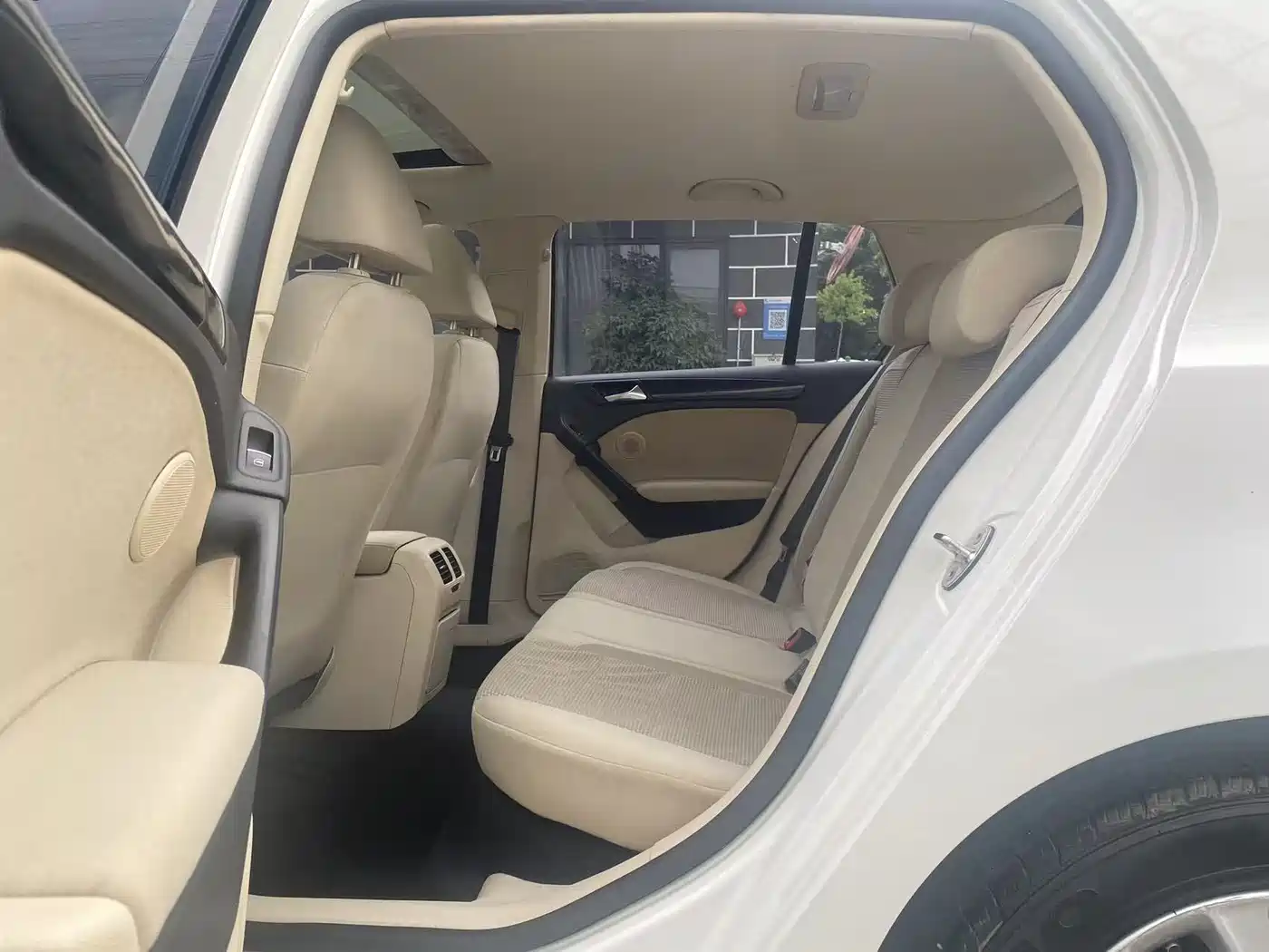 Volkswagen Golf 2012 1.6 Automatic Comfort Type фото 13