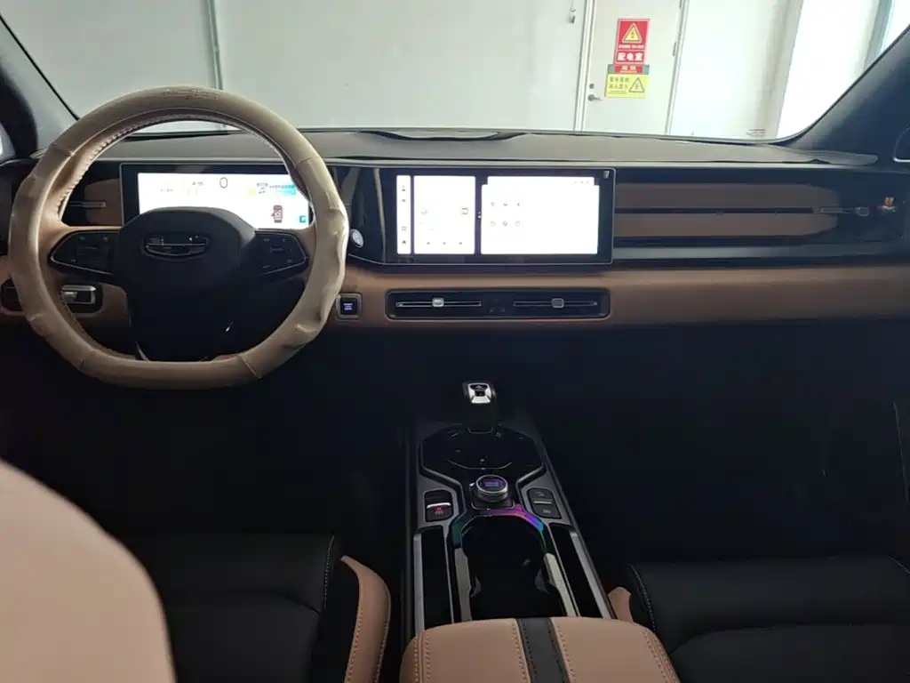 Фото 5 - Geely ICON