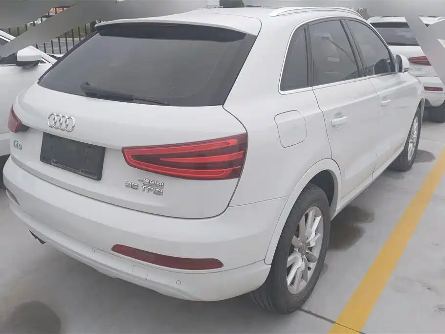 Audi Q3 2015 35 TFSI Millionth Anniversary Comfort фото 3