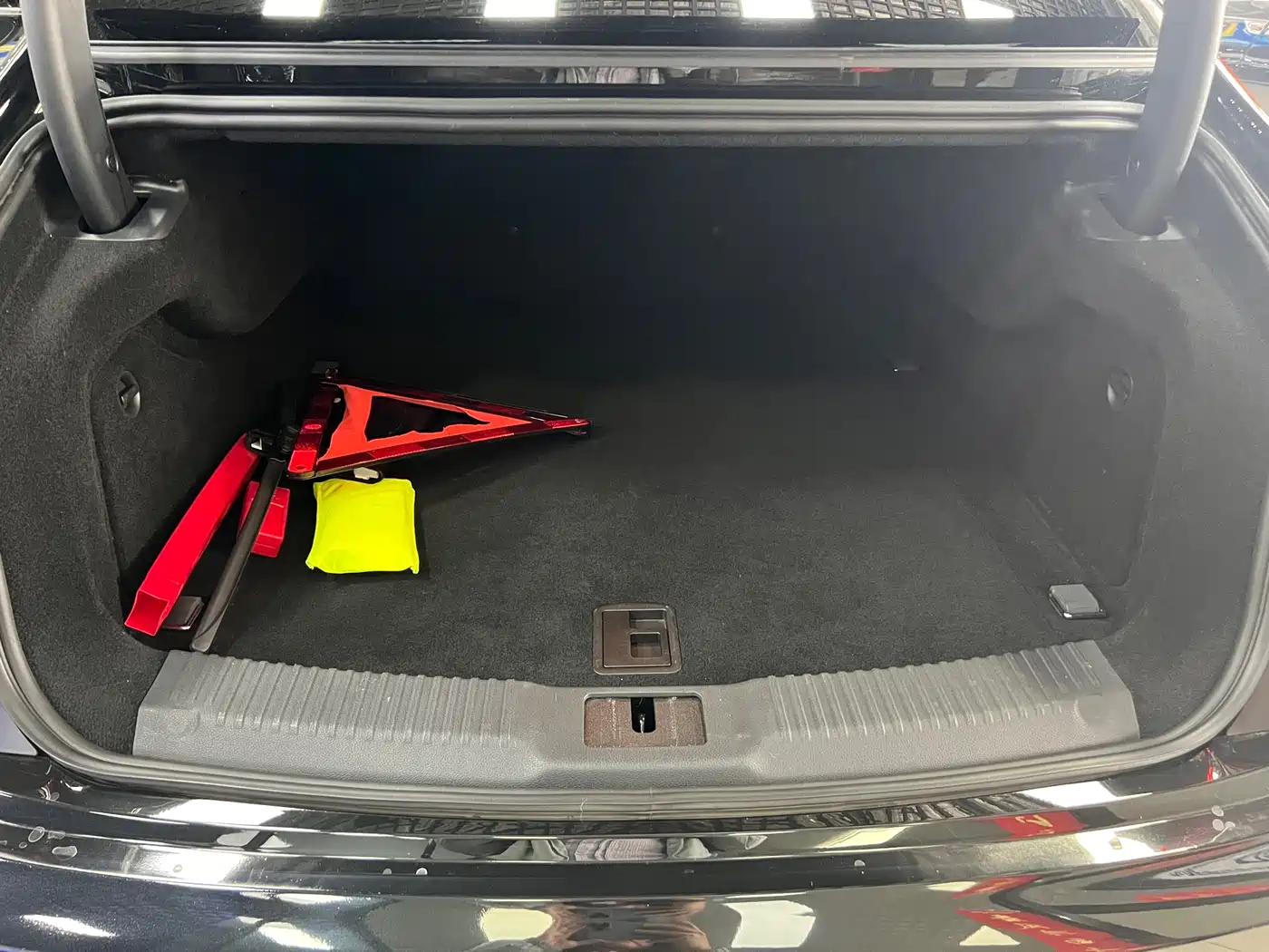 Hongqi H9 2020 Facelift 2.0T Smart Connect Flagship фото 14
