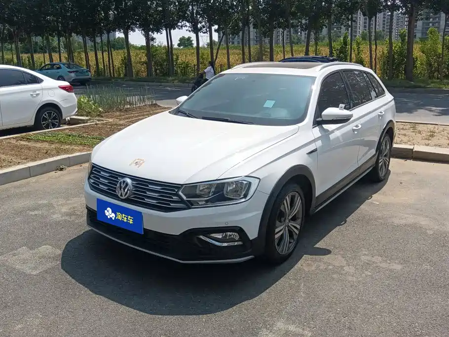 Volkswagen C-TREK 2018 2018 230TSI DSG Luxury