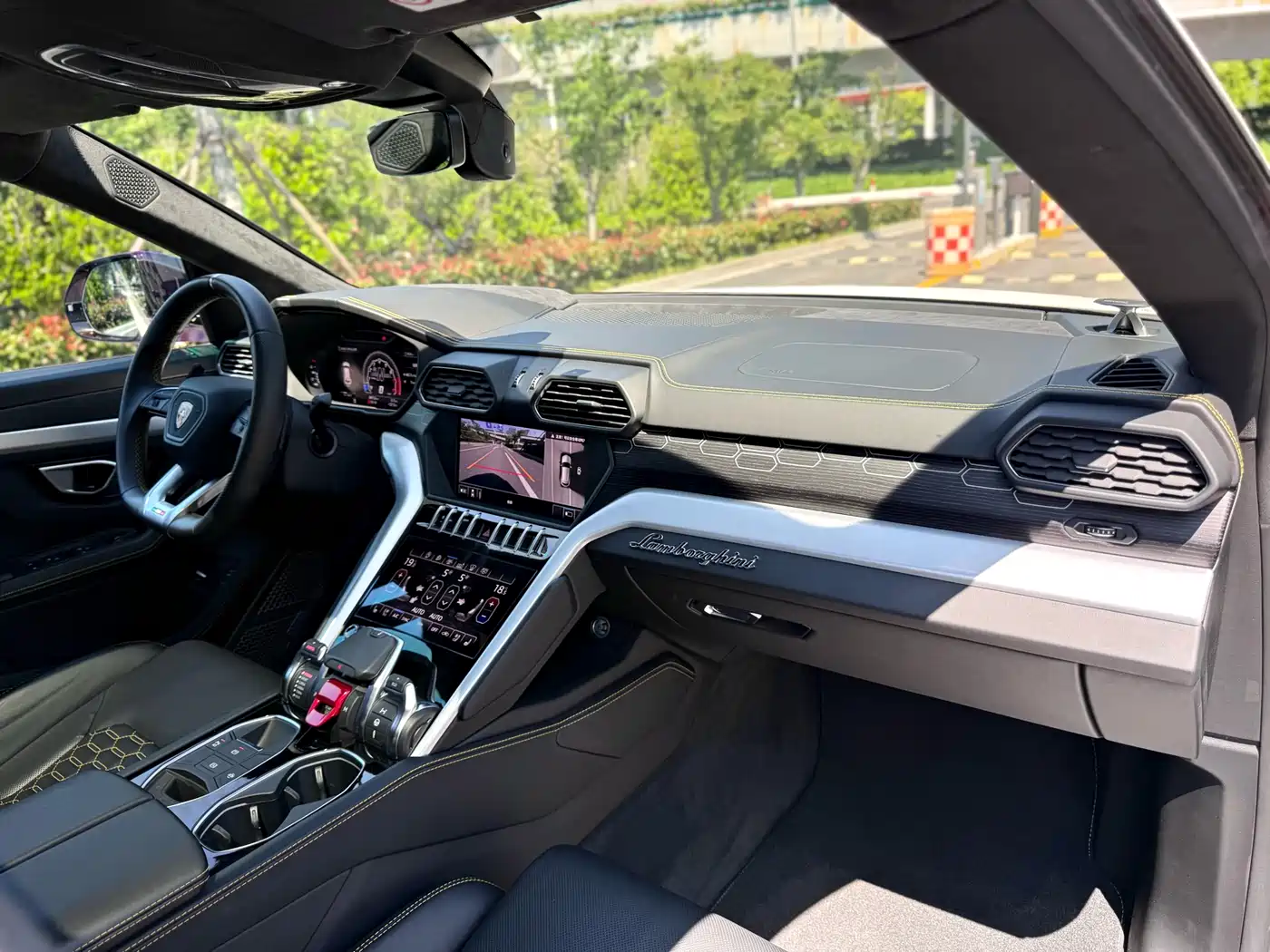 Lamborghini Urus 2018 4.0T V8 фото 6