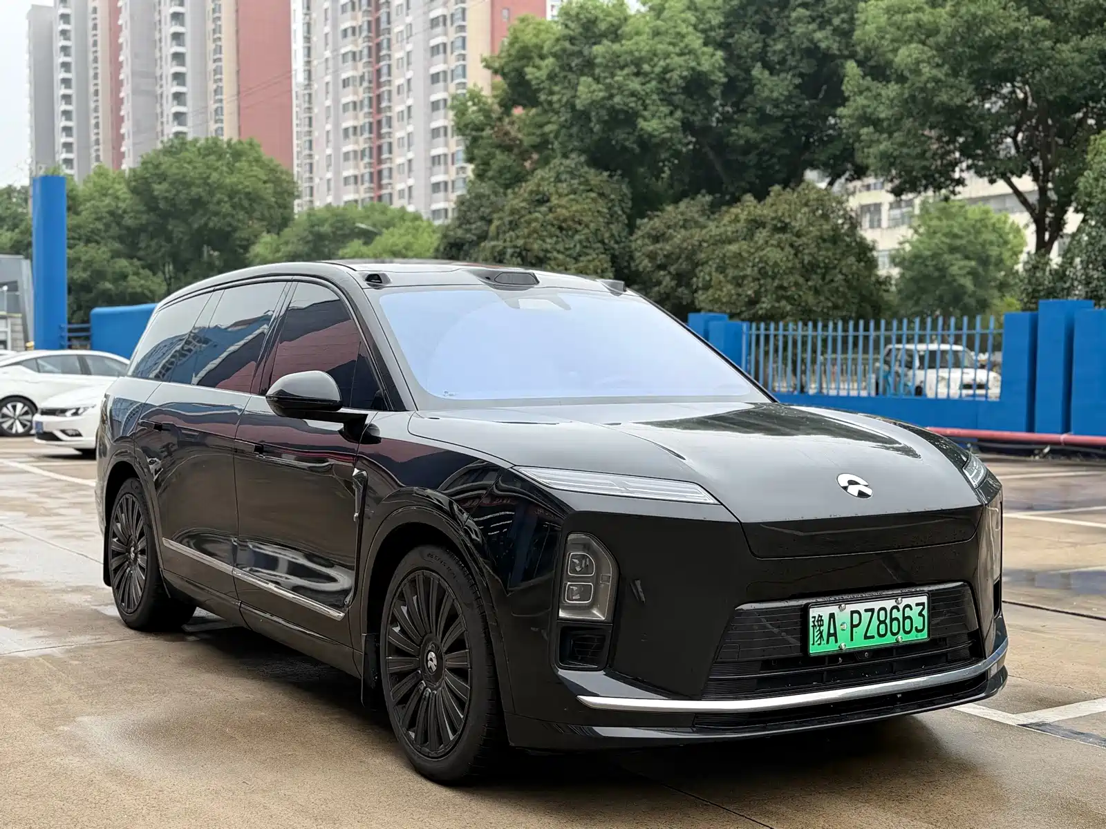 Фото 3 - NIO ES8