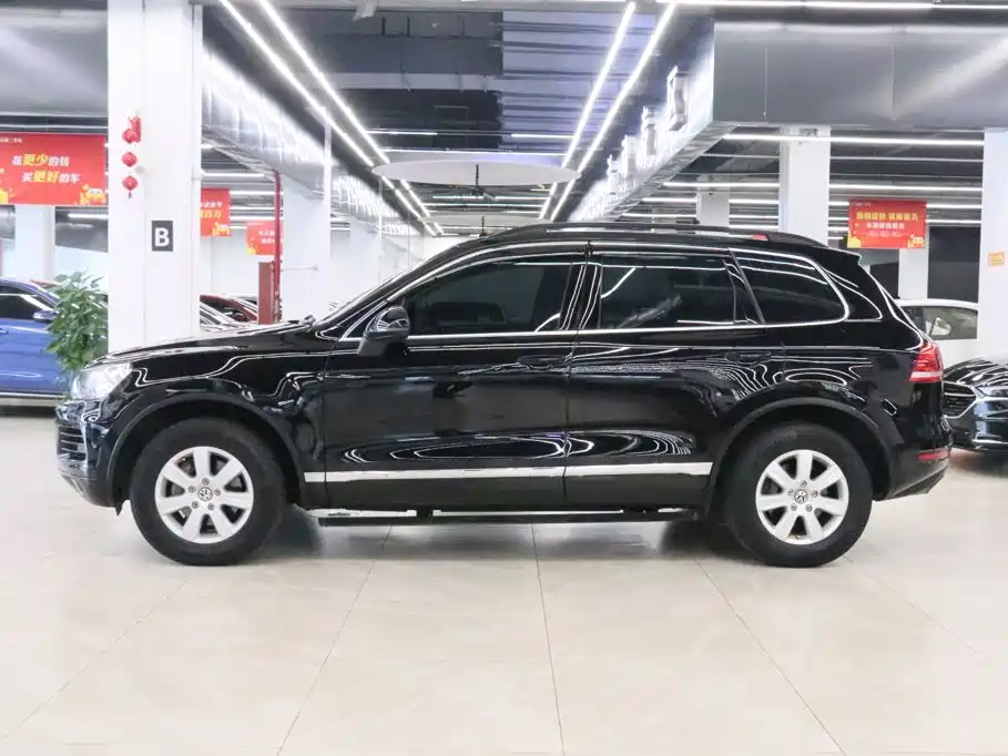 Volkswagen Touareg 2014 2011 3.0TSI Standard