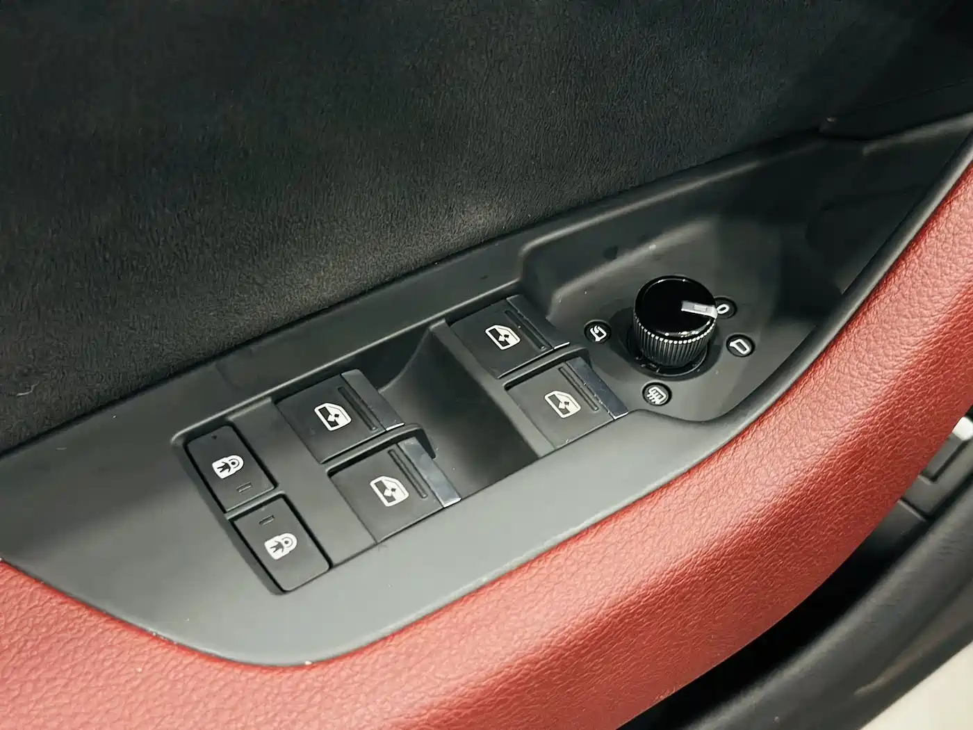 Audi A7L 2024 45 TFSI quattro S-line Black Warrior Edition фото 16