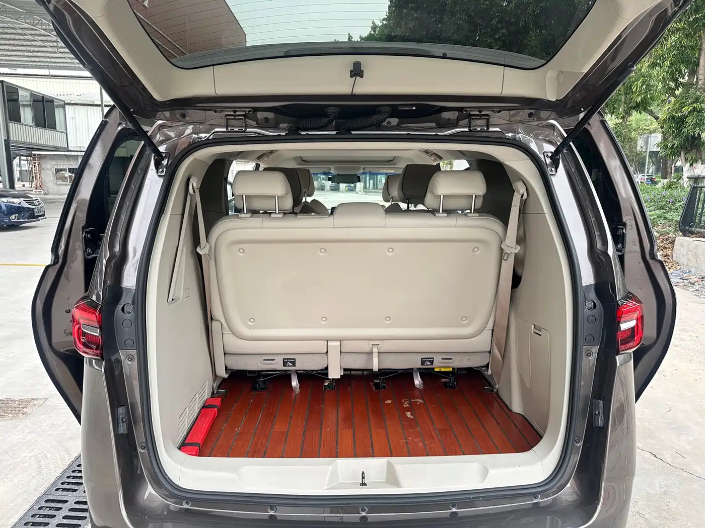 Buick GL8 2021 Land Business Class 652T Luxury фото 20