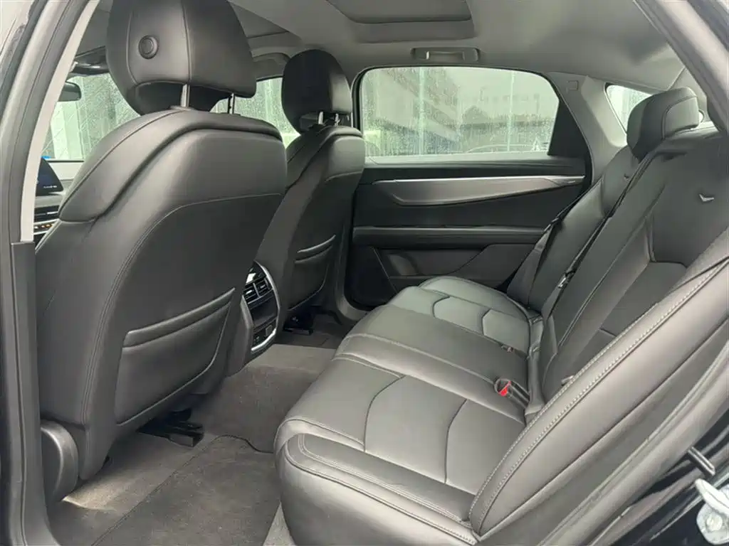 Cadillac CT6 2026 Model 28T Pioneer Edition фото 23
