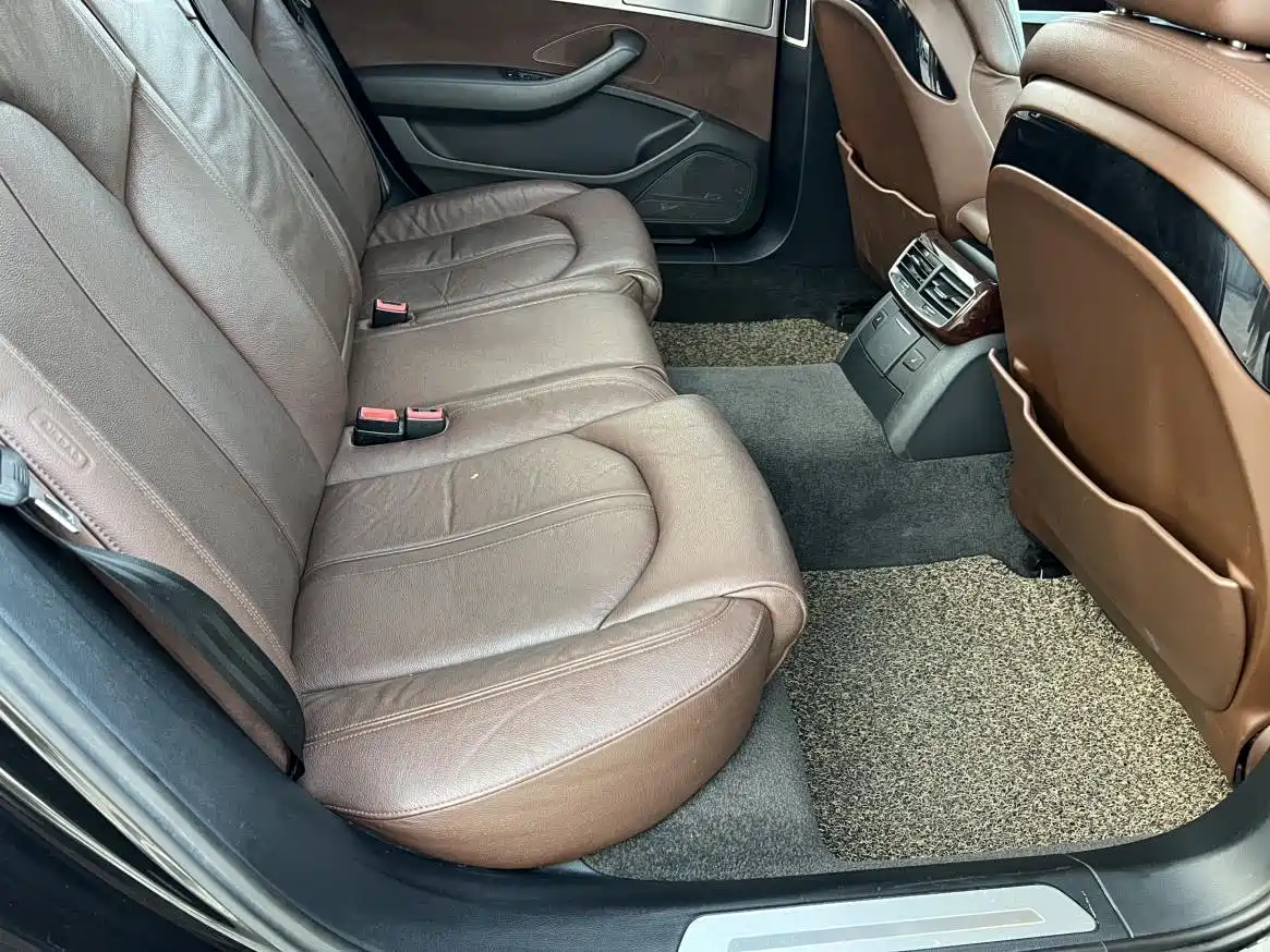 Audi A8 2013 A8L 45 TFSI quattro Comfort фото 11