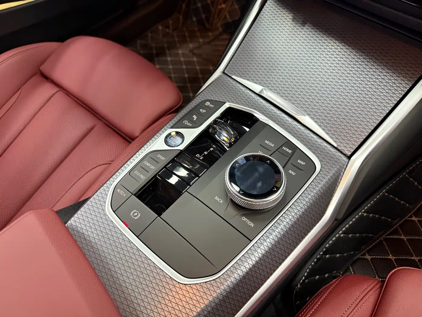 BMW 4 Series 2024 430i M Sport Shadow Edition фото 9