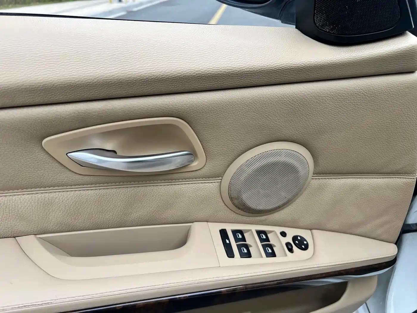 BMW 3 Series 2007 320i Luxury фото 19