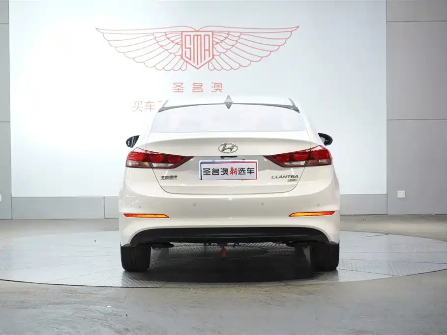 Hyundai Elantra 2016 Model 1.6L Automatic Smart Elite фото 16