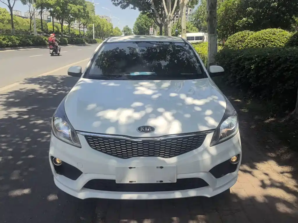 Kia K2 2017 2017 Sedan 1.4L AT GLS