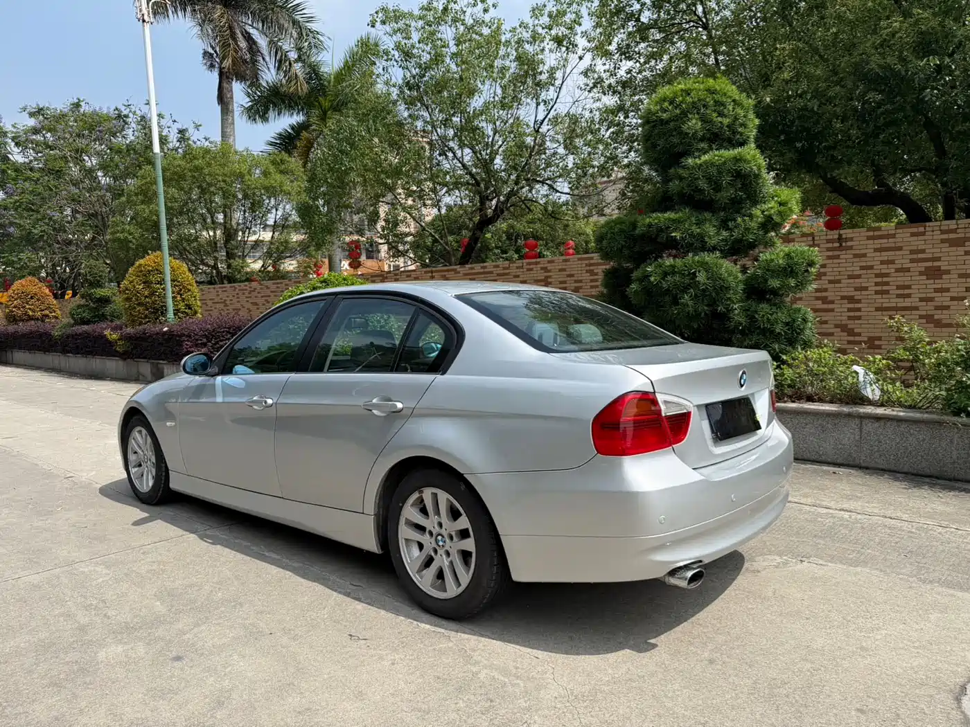 BMW 3 Series (Import) 2005 Model E90 320i фото 5