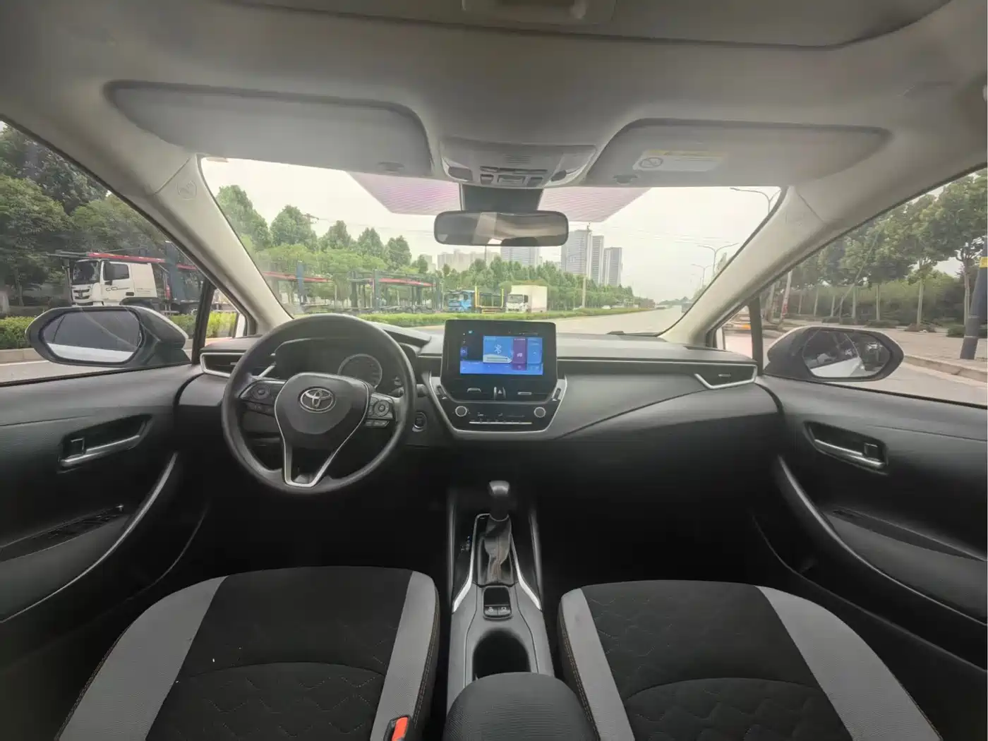 Toyota Corolla 2023 1.2T Pioneer Edition фото 5