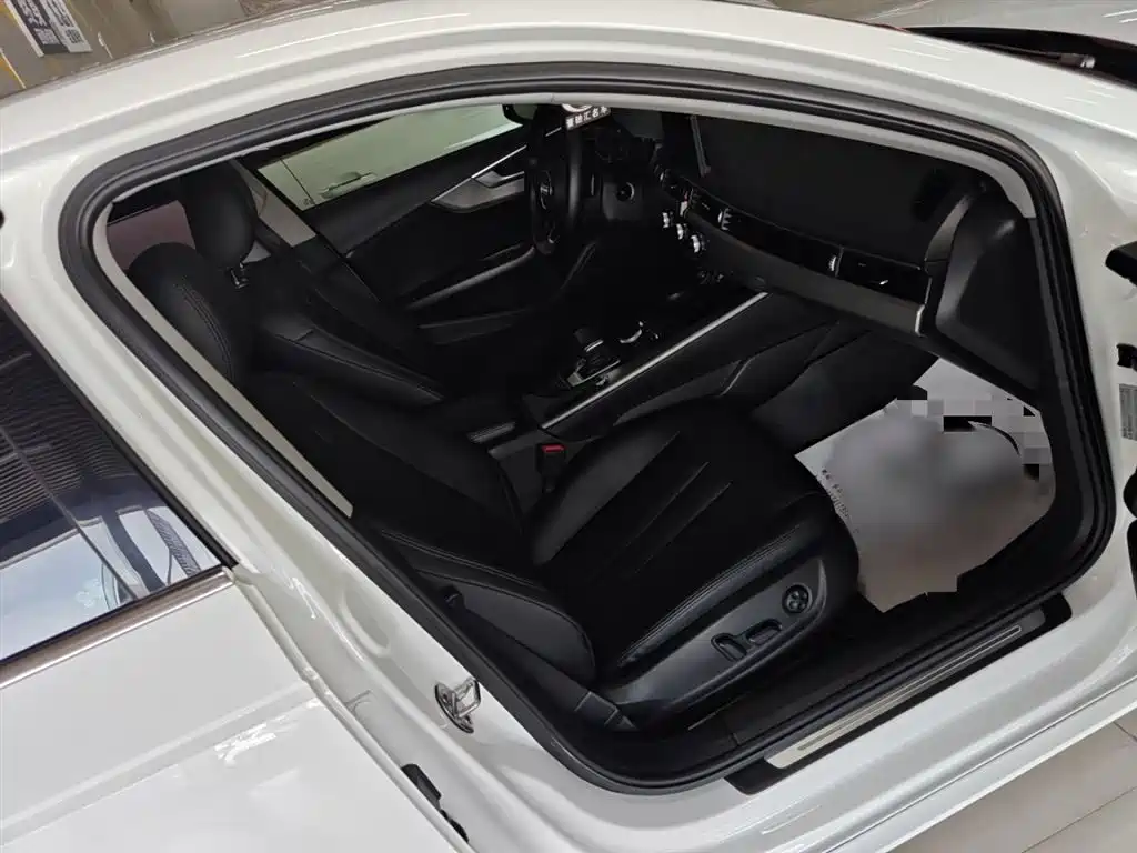 Audi A4L 2019 40 TFSI Progressive (China VI) фото 20