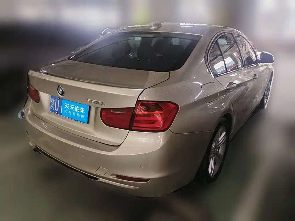 Фото 2 - BMW 3 Series