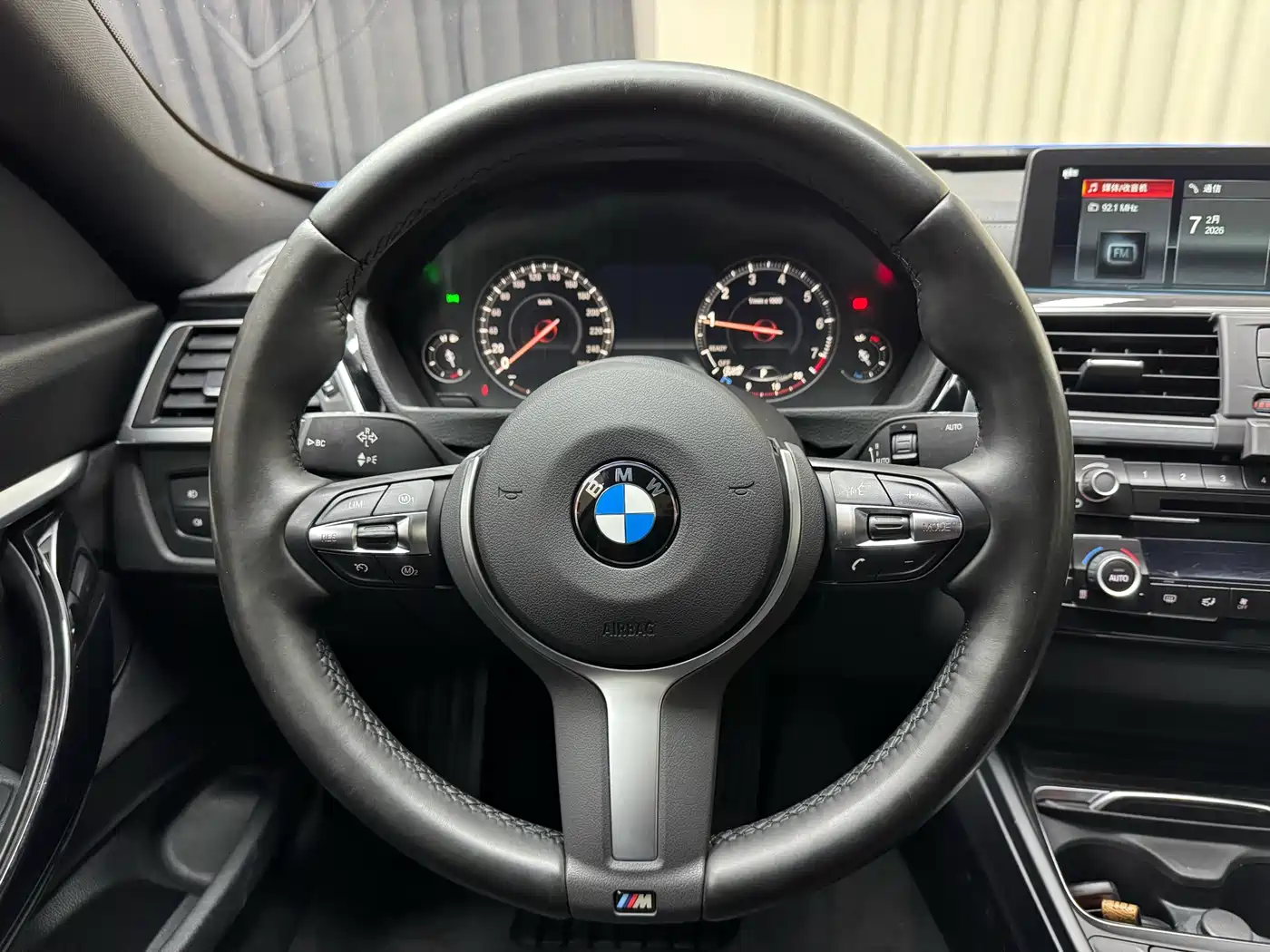 BMW 3 Series GT 2019 320i M Sport Package фото 26