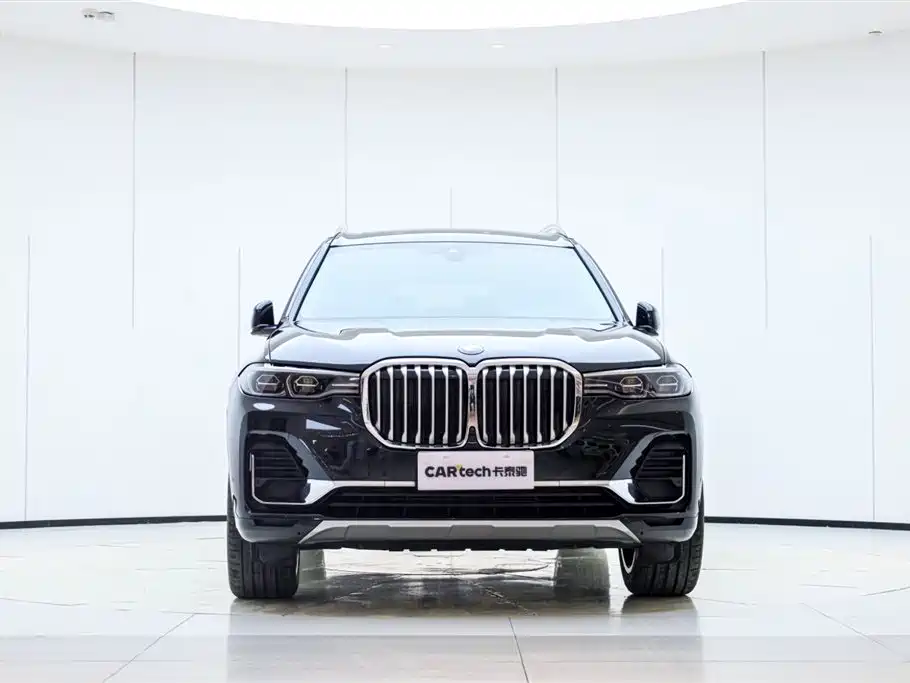BMW X7 2022 xDrive40i Leading Luxury Package фото 2