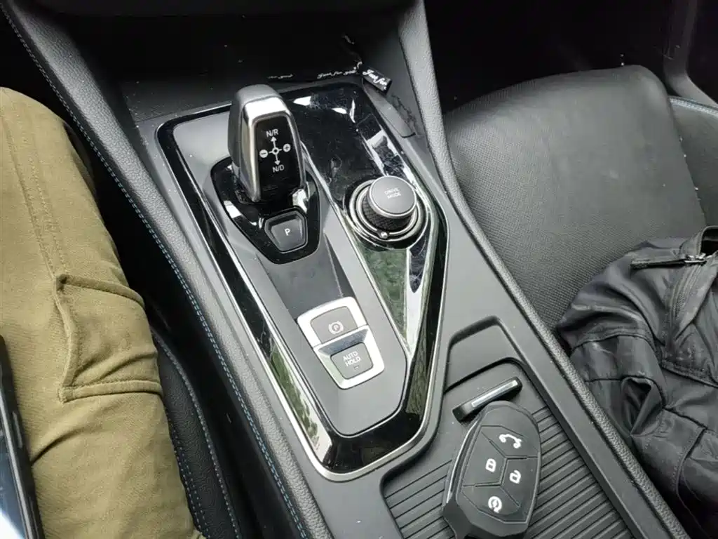 Lynk & Co 03 New Energy 2019 Model 1.5T PHEV Pro фото 14