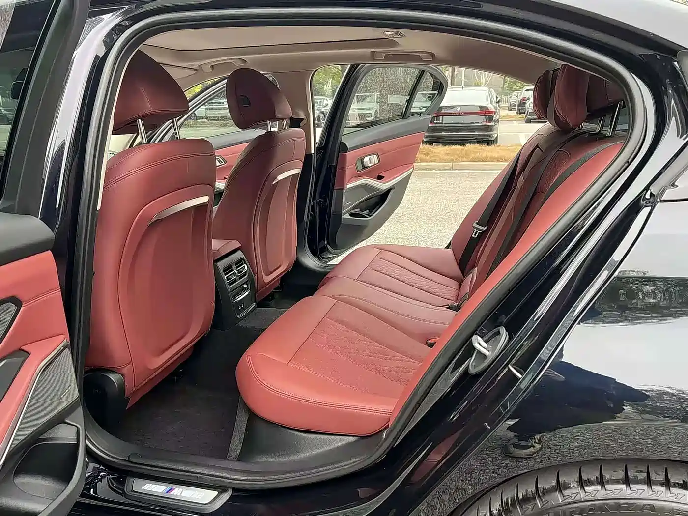 BMW 3 Series 2025 325Li M Sport Package фото 5