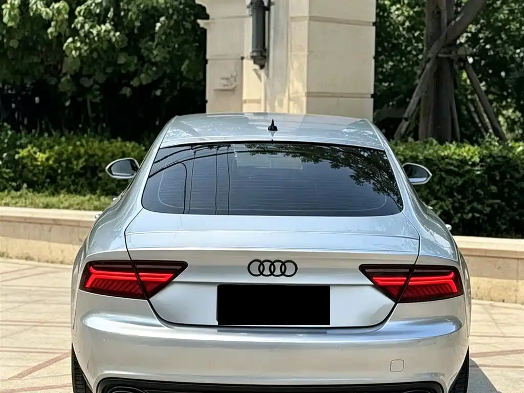 Audi A7 2012 3.0TFSI quattro Luxury Model фото 11