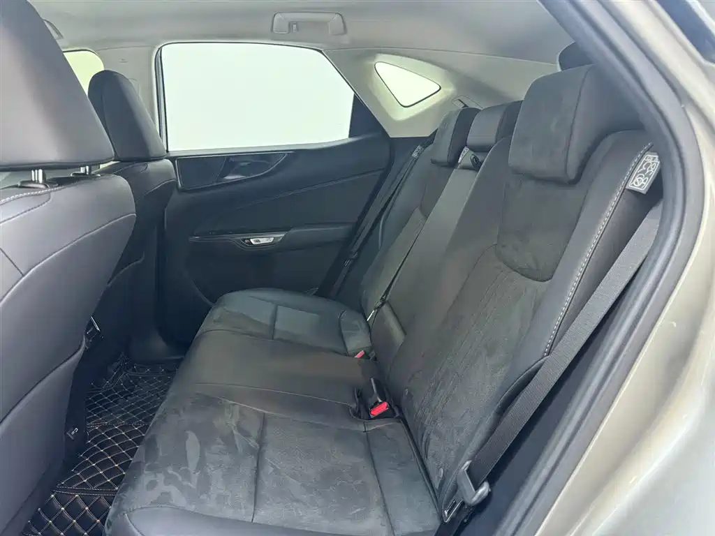 Lexus NX 2022 260 FWD Innovation Edition фото 17