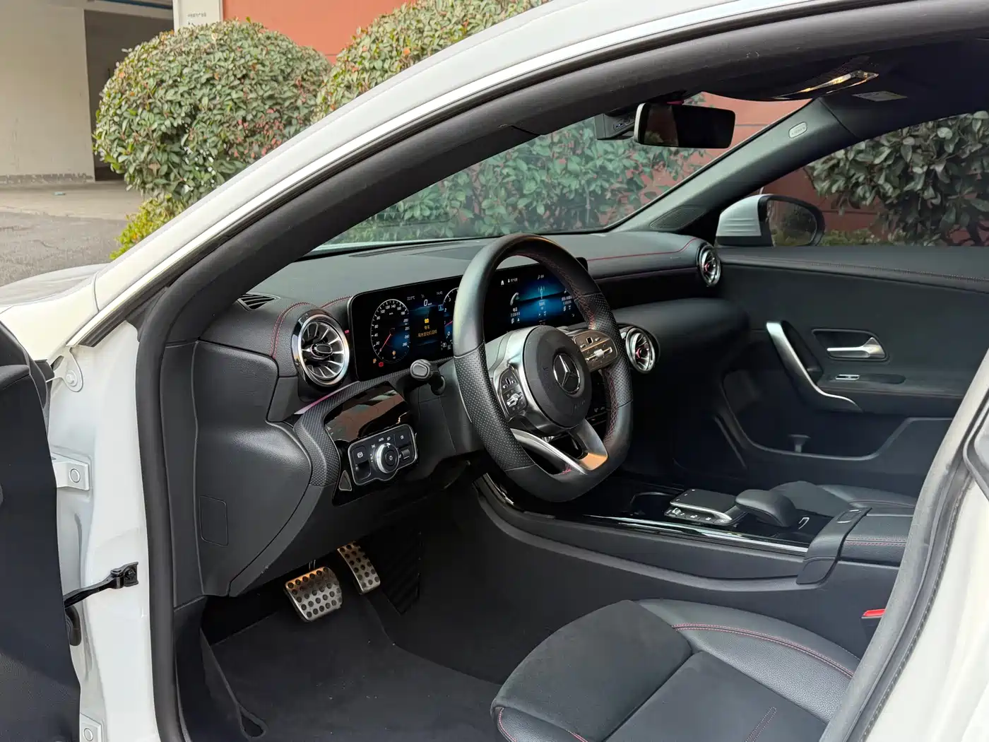 Mercedes-Benz CLA (Import) 2021 CLA 200 4MATIC фото 5