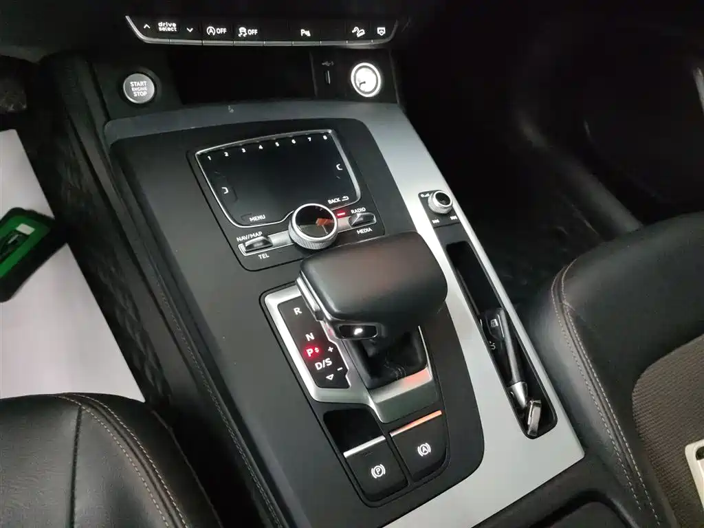 Audi Q5L 2018 40 TFSI Premium Fashion China VI фото 7