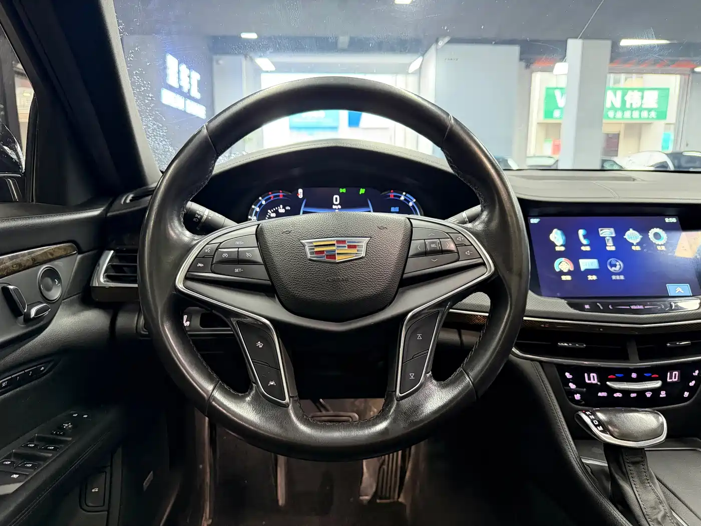 Фото 8 - Cadillac CT6