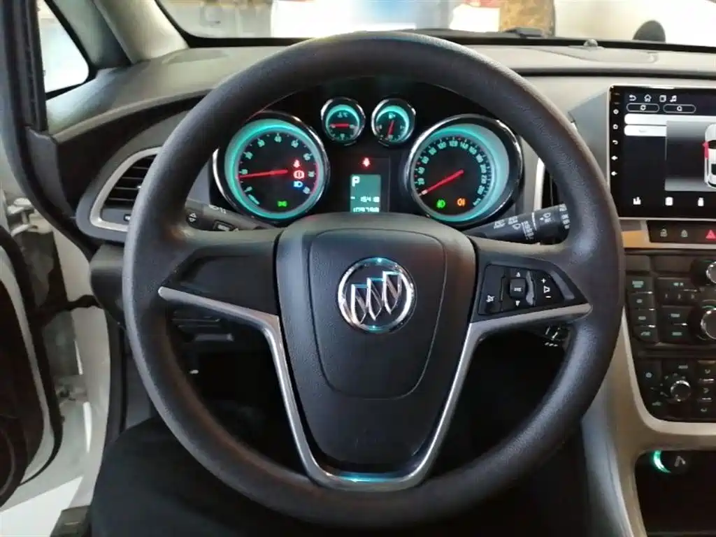 Buick Excelle 2014 XT 1.6L Automatic Fashion фото 11