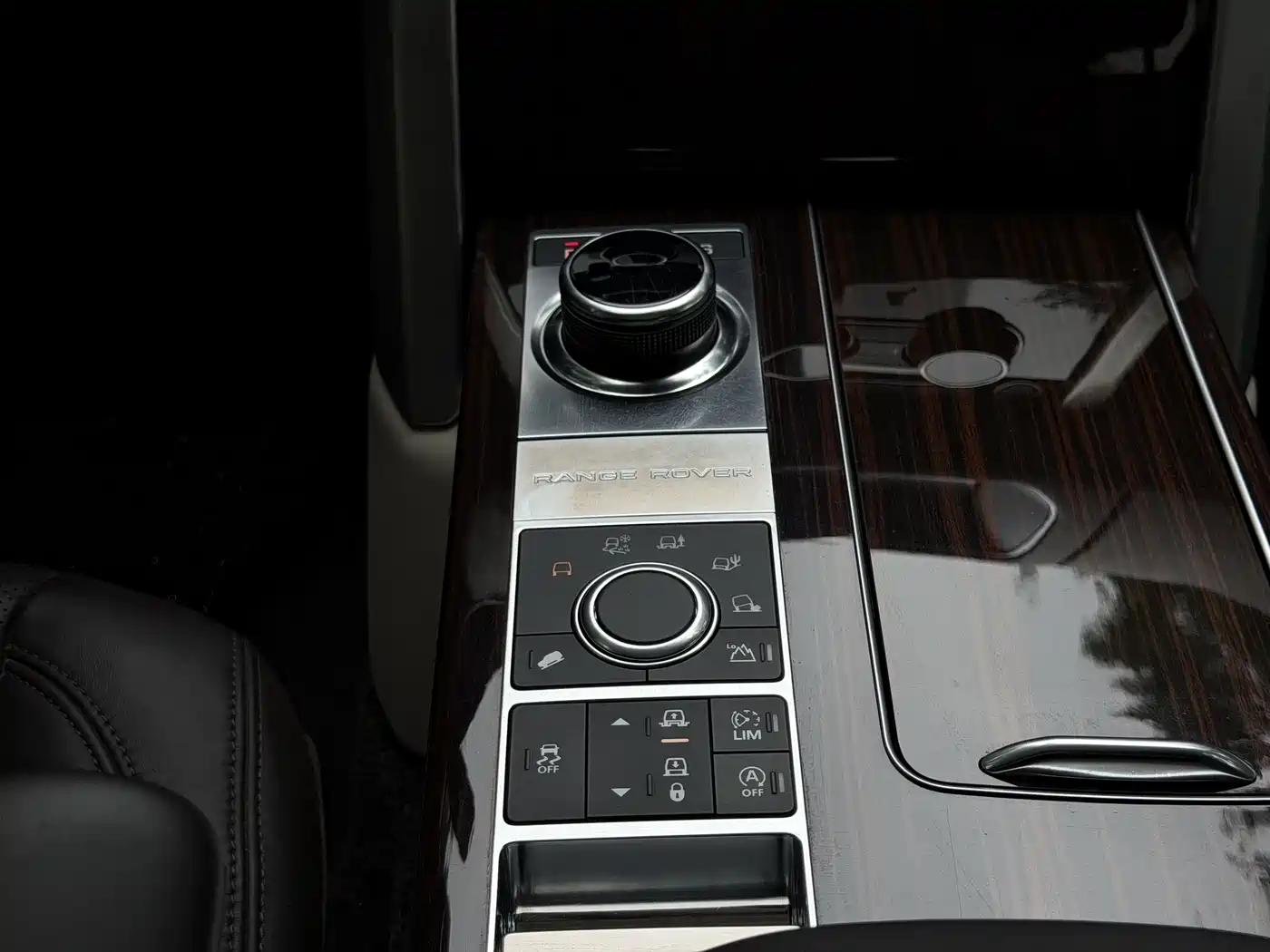 Land Rover Range Rover 2017 3.0 SC V6 Vogue LWB (Long Wheelbase) фото 13