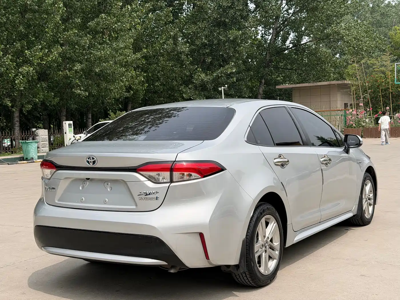 Toyota Levin 2021 Dual Engine 1.8H E-CVT Luxury Edition фото 9