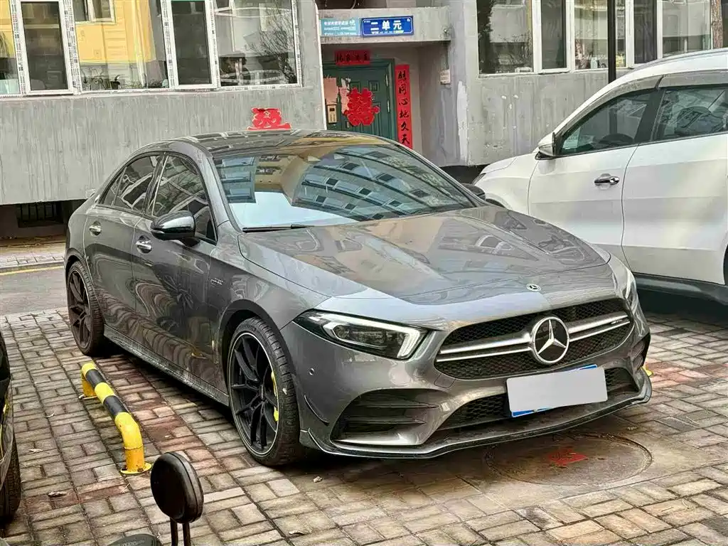 Mercedes-Benz A-Class AMG 2020 AMG A 35 L 4MATIC фото 21