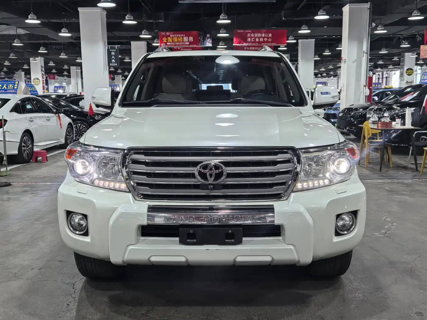 Toyota Land Cruiser (Import) 2015 4.6L V8 Middle East Limited Edition