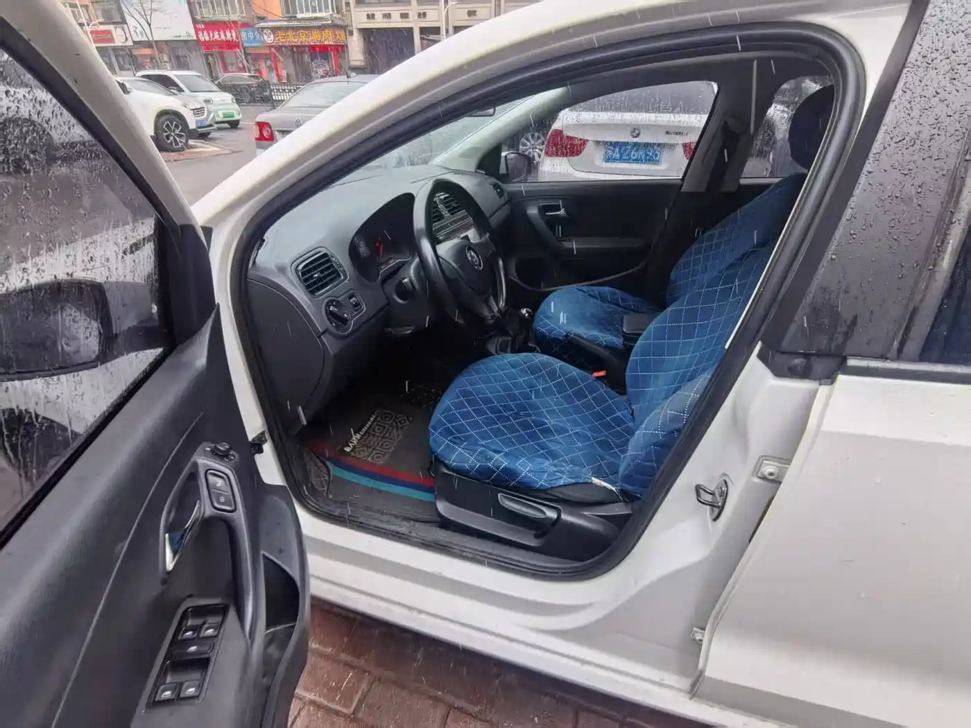 Volkswagen Polo 2016 1.4L Manual Trend фото 7