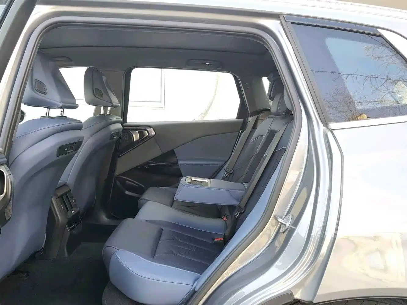 BMW X3 2025 xDrive30L Premium M Sport Package фото 13