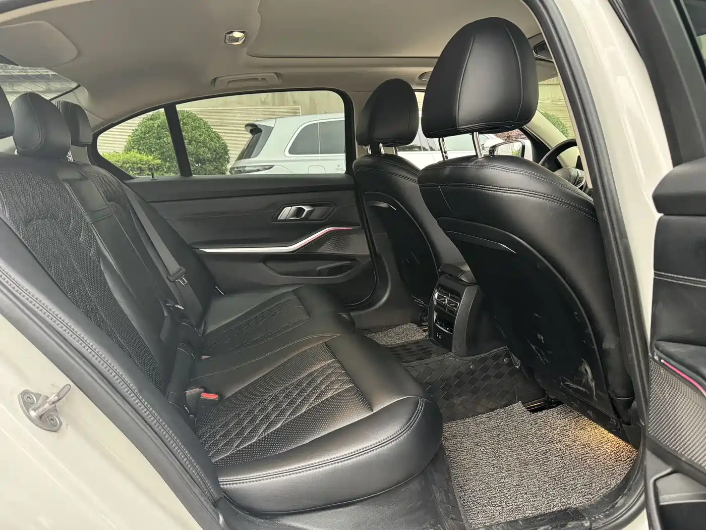 BMW i3 2024 eDrive 35 L фото 6