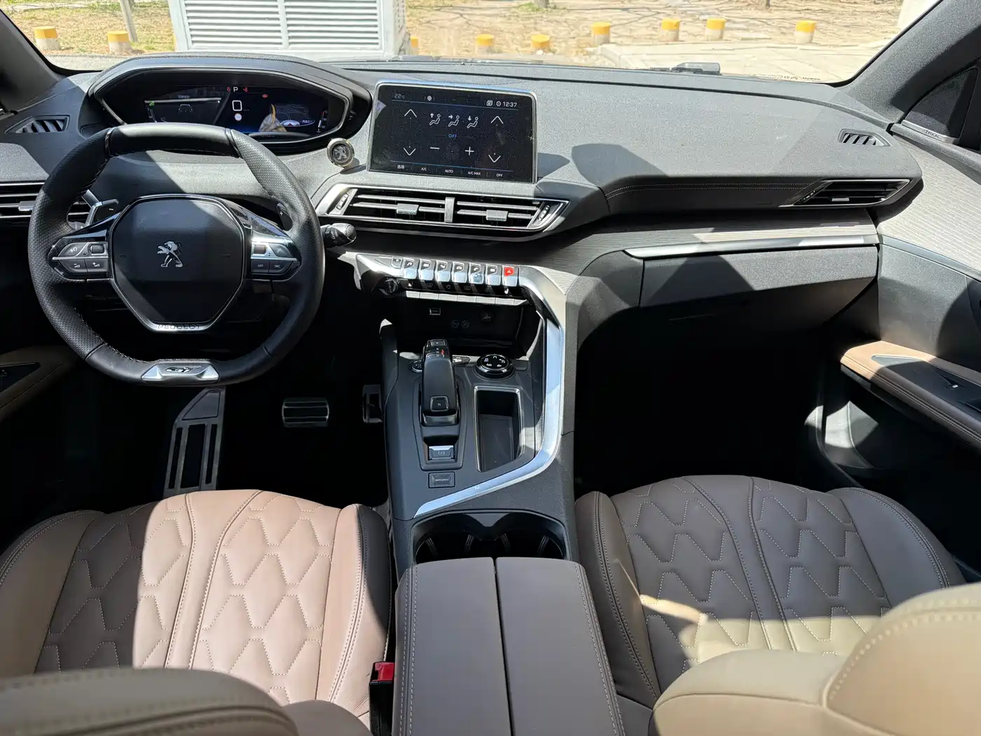 Peugeot 5008 2017 380THP 7-Seater Luxury GT Edition фото 11