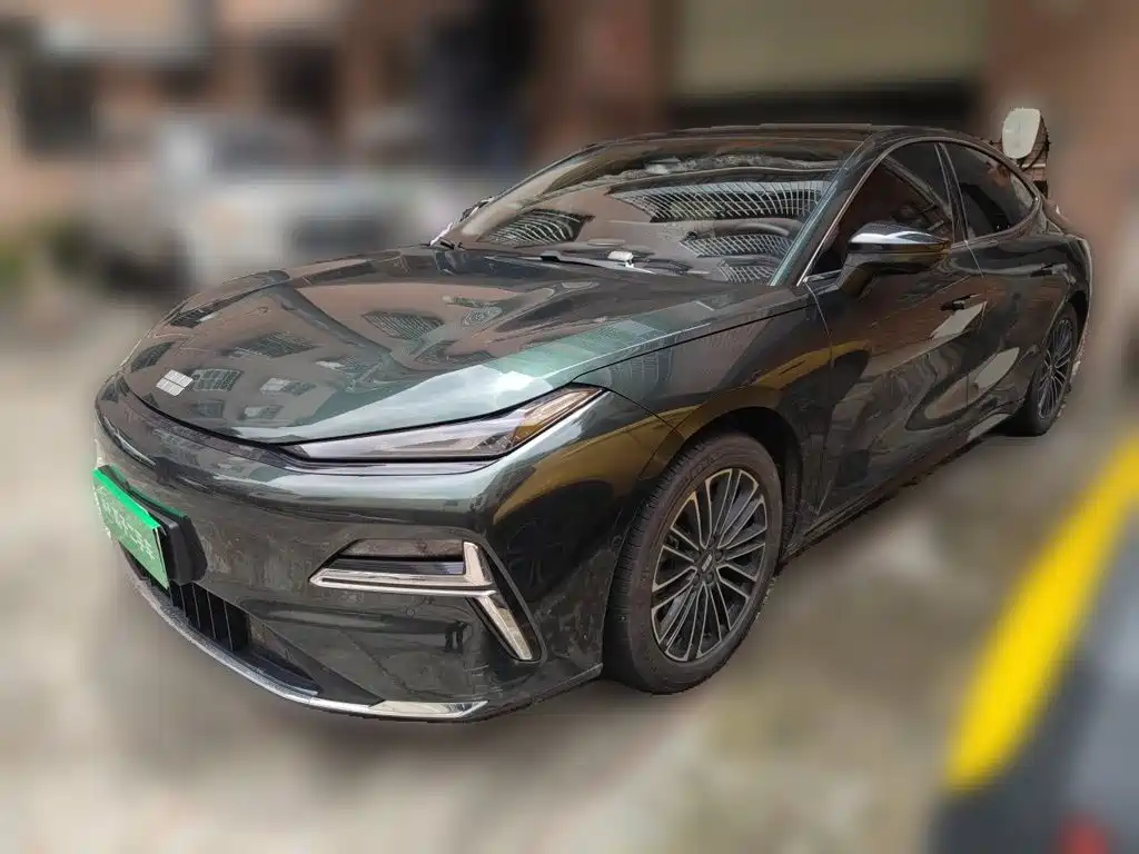 Geely Galaxy Galaxy Xingyao 8 2025 130km EM-i Premium Edition