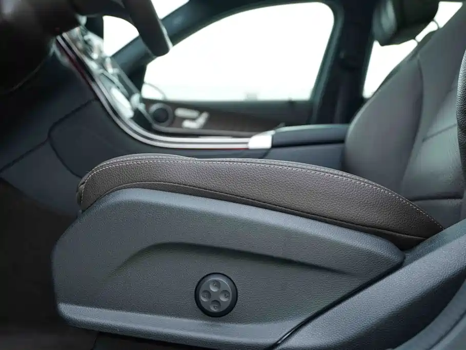 Mercedes-Benz GLC 2020 GLC 300 L 4MATIC Dynamic фото 12