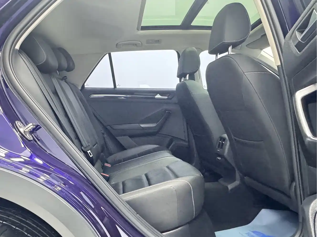 VOLKSWAGEN T ROC EXPLORING SONGS