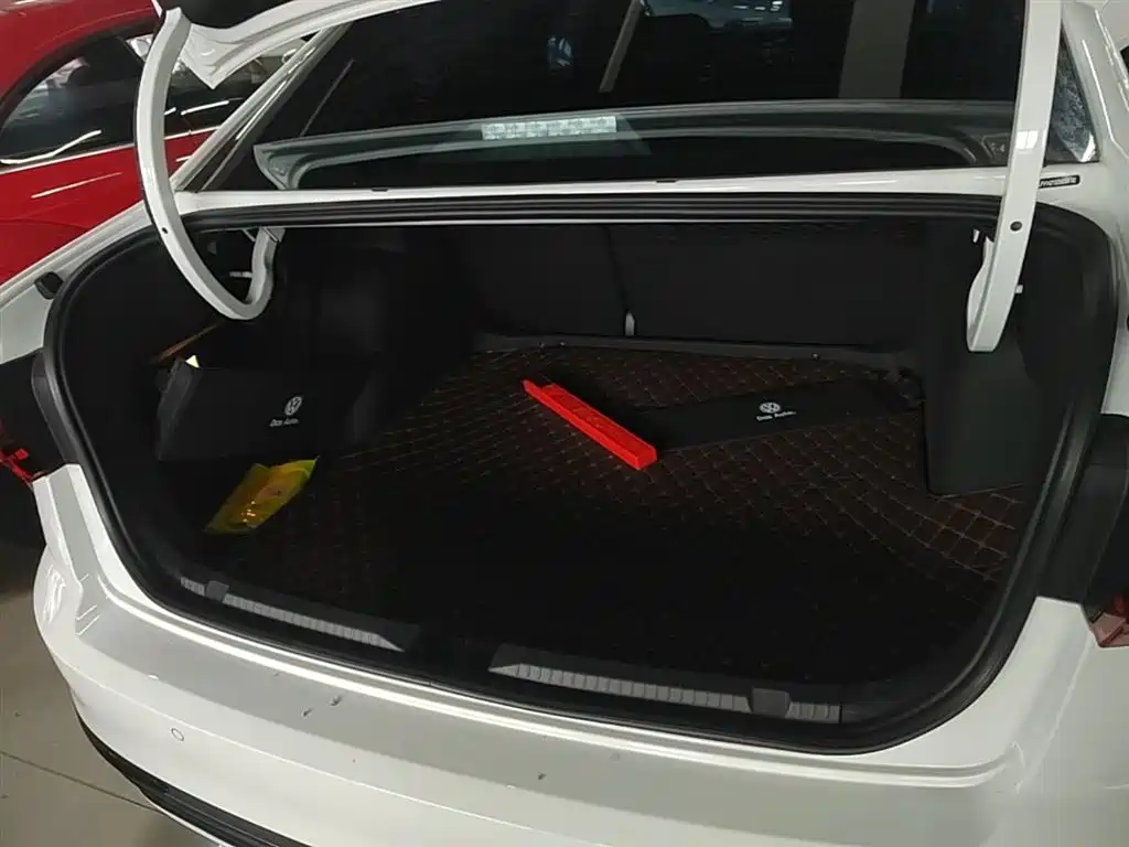 Volkswagen Bora 2025 Facelift 200TSI DSG PRO Edition фото 19