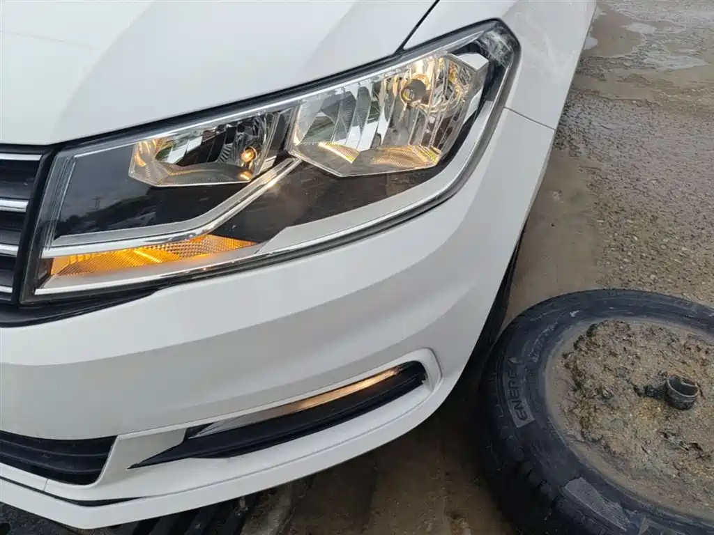Volkswagen Santana 2016 1.6L Automatic Comfort Edition фото 24