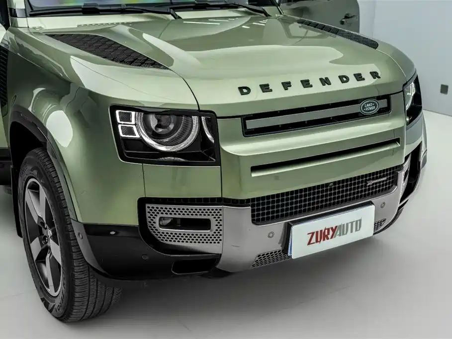 Land Rover Defender 2023 Facelift 110 3.0T P400 X-DYNAMIC HSE фото 32