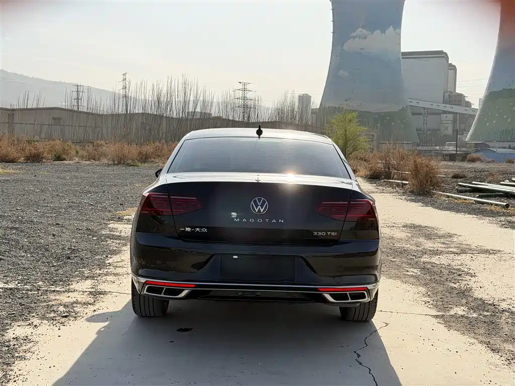 Volkswagen Magotan 2023 2 Million Units Anniversary Edition 330TSI DSG Leading Type фото 5